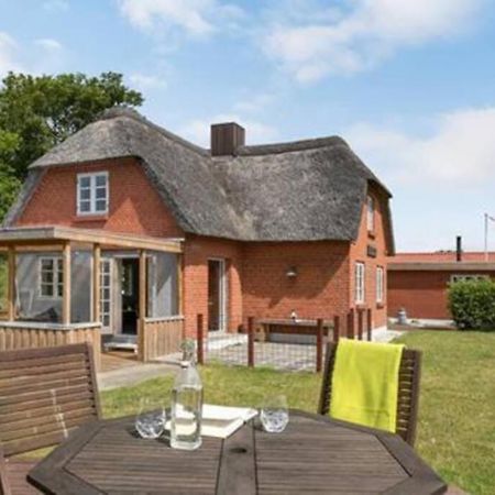Thatched Holiday Home In Struer, Jutland With A View Exterior photo